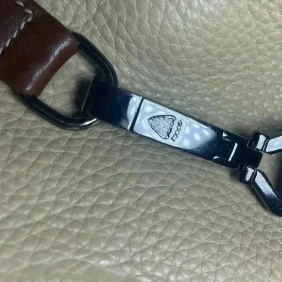 Gucci Vintage Leather Bucket Shoulder Bag Crest GG Camel Tan Brown Pebbled Purse - Picture 4 of 11